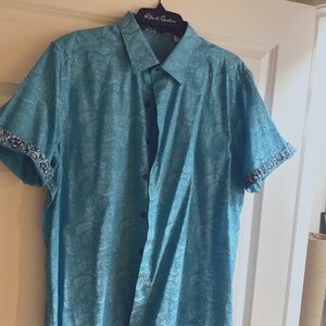 Robert Graham button down shortsleeved shirt